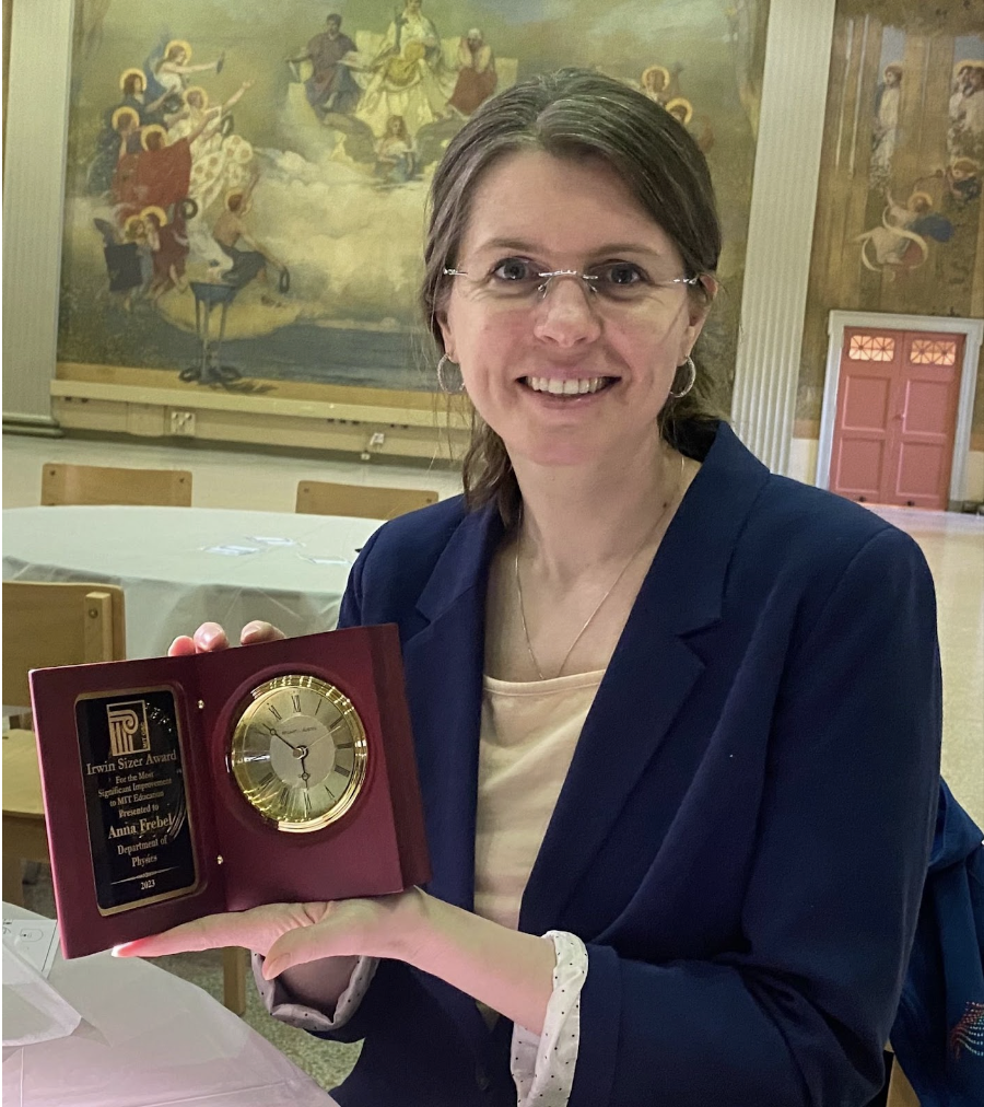 Professor Anna Frebel poses with award